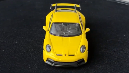 Машинка Premium MINI GT Porsche 911 (992) GT3 1:64 Yellow - Retromagaz, image 5