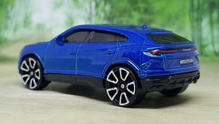 Машинка Базовая Hot Wheels '17 Lamborghini Urus Factory Fresh 1:64 GRY29 Metallic Blue - Retromagaz, image 3