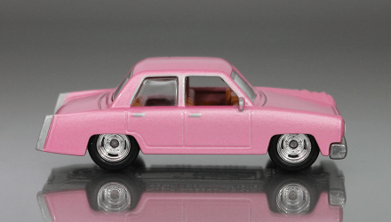 Машинка Premium Hot Wheels The Simpsons Family Car Rep. Entertainment 1:64 DWJ90 Pink - Retromagaz, image 3