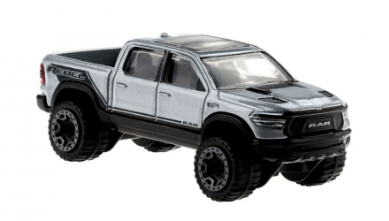 Машинка Базовая Hot Wheels 2020 RAM 1500 Rebel Hot Trucks 1:64 HCV97 Silver - Retromagaz, image 2