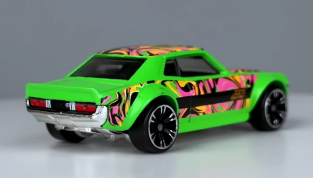 Тематическая Машинка Hot Wheels '70 Toyota Celica Neon Speeders 1:64 HLH72/HRW67 Green - Retromagaz, image 3