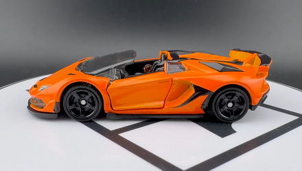 Тематична Машинка Matchbox 2019 Lamborghini Aventador SVJ Roadster Moving Parts 1:64 FWD28/HLG03 Orange - Retromagaz, image 4