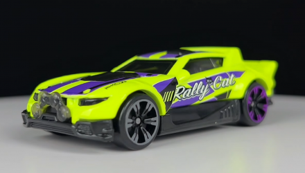 Тематична Машинка Hot Wheels Rally Cat Neon Speeders 1:64 HLH72/HLH79 Green - Retromagaz, image 2