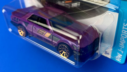 Машинка Базова Hot Wheels Nissan Skyline RS (KDR30) J-Imports 1:64 HTC40 Purple - Retromagaz, image 3