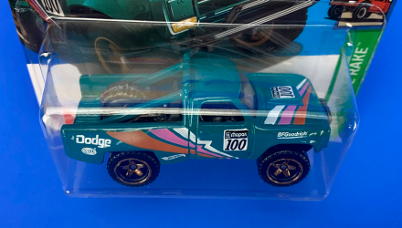 Машинка Базовая Hot Wheels '87 Dodge D100 Reverse Rake 1:64 HTB89 Green - Retromagaz, image 2