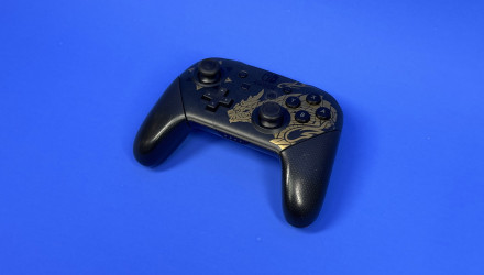 Геймпад Беспроводной Nintendo Switch Pro Controller Monster Hunter Rise Limited Edition Black Gold Б/У - Retromagaz, image 1