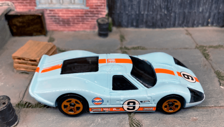 Машинка Базова Hot Wheels '67 Ford GT40 Mk.IV Gulf Retro Racers 1:64 HCT72 Light Blue - Retromagaz, image 3