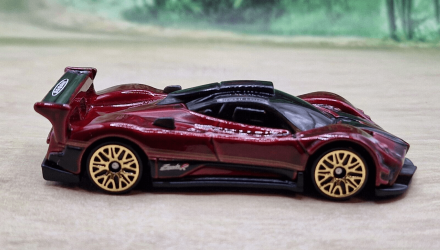 Машинка Базовая Hot Wheels Pagani Zonda R Race Day 1:64 HTC78 Red - Retromagaz, image 3