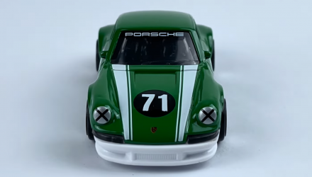 Тематическая Машинка Hot Wheels 1971 Porsche 911 Vintage Racing Club 1:64 HRT81/HRV04 Green - Retromagaz, image 5