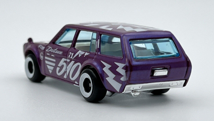 Машинка Базовая Hot Wheels Datsun Bluebird Wagon (510) Wagons 1:64 HKH72 Purple - Retromagaz, image 6