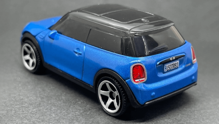 Тематическая Машинка Matchbox Mini Cooper 2022 Mini EV Moving Parts 1:64 FWD28/HVM80 Blue - Retromagaz, image 2