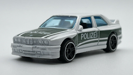 Машинка Базова Hot Wheels '92 BMW M3 Rescue 1:64 GHC61 White - Retromagaz, image 2