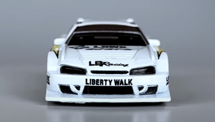 Машинка Premium Hot Wheels LB Super Silhouette Nissan Silvia (S15) Boulevard 1:64 HRT64 White - Retromagaz, image 5