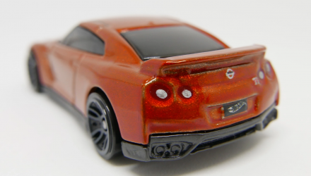 Машинка Базовая Hot Wheels '17 Nissan GT-R (R35) Nightburnerz 1:64 DTW99 Orange - Retromagaz, image 6