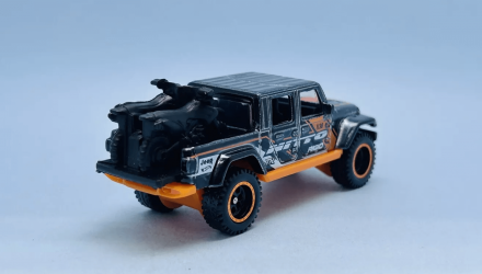 Машинка Базова Hot Wheels '20 Jeep Gladiator Super Treasure Hunt STH Dirt 1:64 JBC40 Black - Retromagaz, image 2