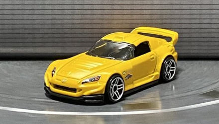 Машинка Базовая Hot Wheels Honda S2000 J-Imports 1:64 HCV85 Yellow - Retromagaz, image 2