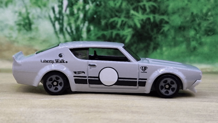 Машинка Базова Hot Wheels Nissan Skyline 2000GT-R LBWK Liberty Walk Then and Now 1:64 HTC65 Grey - Retromagaz, image 3