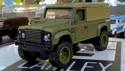 Машинка Premium Hot Wheels Land Rover Defender 110 Fast & Furious 1:64 HNW46/HKD26 Green - Retromagaz, image 2