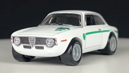 Машинка Premium Hot Wheels Alfa Romeo Giulia Sprint GTA Spettacolare 1:64 FPY86/HKC50 White - Retromagaz, image 2