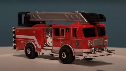 Тематична Машинка Matchbox Seagrave Fire Truck Moving Parts 1:64 FWD28/HVM99 Red - Retromagaz, image 5