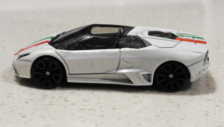 Машинка Базовая Hot Wheels Lamborghini Reventon Roadster Roadsters 1:64 FYF70 White - Retromagaz, image 4