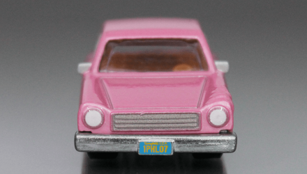 Машинка Premium Hot Wheels The Simpsons Family Car Rep. Entertainment 1:64 DWJ90 Pink - Retromagaz, image 4