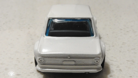 Машинка Базовая Hot Wheels BMW 2002 BMW 1:64 V5601 White - Retromagaz, image 6