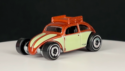 Тематическая Машинка Hot Wheels Custom Volkswagen Beetle Volkswagen 1:64 HDH45 Brown - Retromagaz, image 2