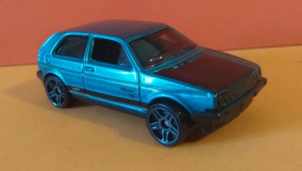 Машинка Базовая Hot Wheels Volkswagen Golf MK2 Volkswagen 1:64 FYD60 Turquoise - Retromagaz, image 4