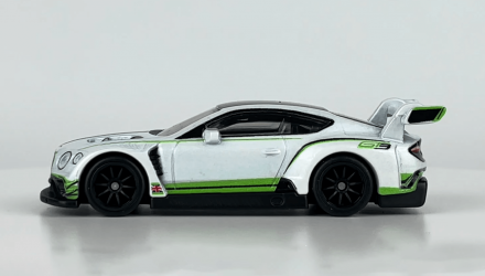 Машинка Premium Hot Wheels 2018 Bentley Continental GT3 Race Day 1:64 HRV93 White - Retromagaz, image 4