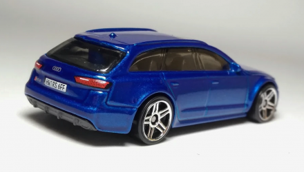 Машинка Базовая Hot Wheels '17 Audi RS 6 Avant Factory Fresh 1:64 FYC11 Metallic Blue - Retromagaz, image 3