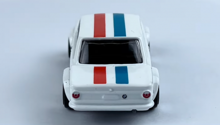 Тематична Машинка Hot Wheels BMW 2002 Vintage Racing Club 1:64 HRT81/HRV02 White - Retromagaz, image 6