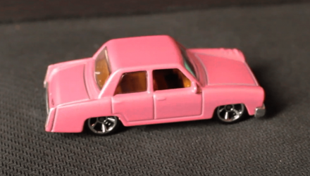 Машинка Базова Hot Wheels The Simpsons Family Car Screen Time 1:64 DTX37 Pink - Retromagaz, image 3