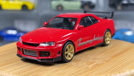 Машинка Premium MINI GT Nissan Skyline GT-R (R34) Tommykaira R-z 1:64 Red - Retromagaz, image 2