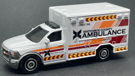 Тематична Машинка Matchbox 2016 RAM Ambulance Moving Parts 1:64 FWD28/HVN01 White - Retromagaz, image 1