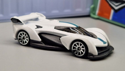 Машинка Базова Hot Wheels McLaren Solus GT Exotics 1:64 HKG70 White - Retromagaz, image 2