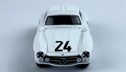 Тематична Машинка Hot Wheels 1954 Mercedes-Benz 300 SL Vintage Racing Club 1:64 HRT81/HRV00 White - Retromagaz, image 5