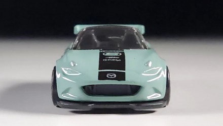 Машинка Базовая Hot Wheels '15 Mazda MX-5 Miata J-Imports 1:64 HTC42 Green - Retromagaz, image 5