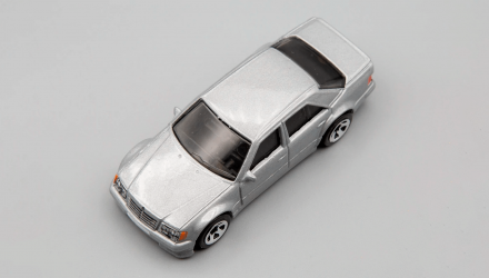 Машинка Базовая Hot Wheels Mercedes-Benz 500 E Factory Fresh 1:64 GTB73 Silver - Retromagaz, image 4