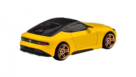 Машинка Базовая Hot Wheels Nissan Z Proto Factory Fresh 1:64 HCT13 Yellow - Retromagaz, image 3