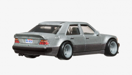 Машинка Premium Hot Wheels Mercedes-Benz 500 E Canyon Warriors 1:64 FPY86/HKC55 Silver - Retromagaz, image 3