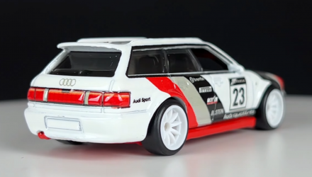 Машинка Premium Hot Wheels '94 Audi Avant RS2 Forza Horizon 1:64 DMC55/HKC32 White - Retromagaz, image 3