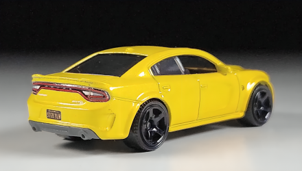 Тематична Машинка Matchbox Dodge Charger SRT Hellcat Moving Parts 1:64 FWD28/HVN15 Yellow - Retromagaz, image 3