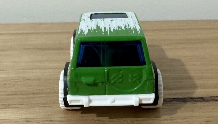 Машинка Базовая Hot Wheels Nissan Patrol Custom First Response 1:64 HTC89 Green - Retromagaz, image 4