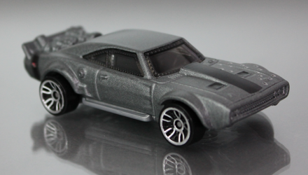 Машинка Базовая Hot Wheels '68 Ice Dodge Charger Fast & Furious Screen Time 1:64 HTB34 Grey - Retromagaz, image 4