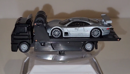 Машинка Premium Hot Wheels 2шт 1997 Mercedes-Benz CLK-GTR та Транспортер Fleet Street Team Transport 1:64 FLF56/HKF46 Silver - Retromagaz, image 3