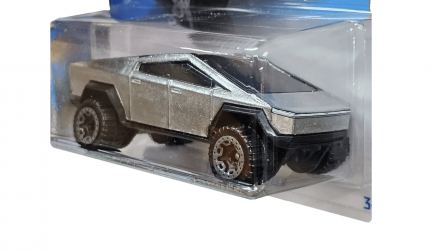 Машинка Базовая Hot Wheels Tesla Cybertruck Rolling Metal 1:64 HTB55 Silver - Retromagaz, image 1