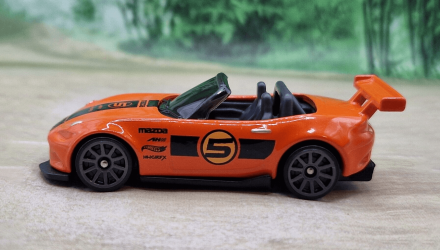 Машинка Базовая Hot Wheels '15 Mazda MX-5 Miata J-Imports 1:64 HTD22 Orange - Retromagaz, image 4