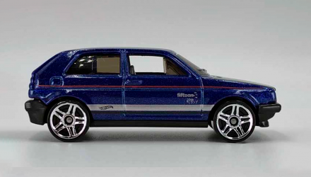 Машинка Базовая Hot Wheels Volkswagen Golf MK2 Volkswagen 1:64 FYF76 Dark Blue - Retromagaz, image 5