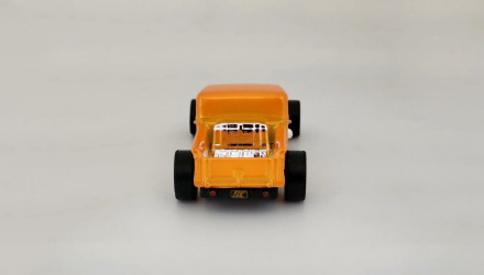 Машинка Велике Місто Matchbox 1935 Ford Pick-Up Chase Showroom 1:64 HVP26 Orange - Retromagaz, image 4